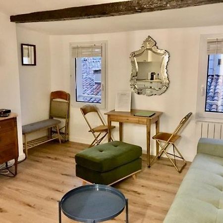 Appartamento Petit cocoon rénové avec vue sur les toits d'Aix en Provence Aix-en-Provence Esterno foto