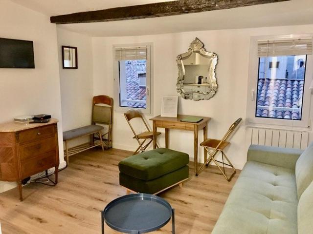 Appartamento Petit cocoon rénové avec vue sur les toits d'Aix en Provence Aix-en-Provence Esterno foto