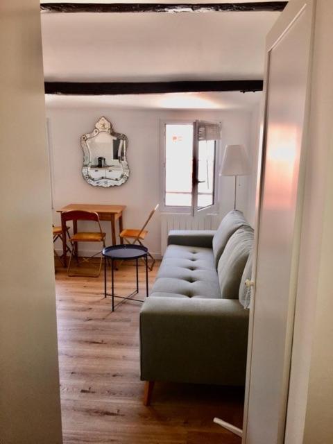 Appartamento Petit cocoon rénové avec vue sur les toits d'Aix en Provence Aix-en-Provence Esterno foto